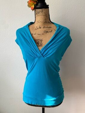 Saint Tropez West Turquoise Draped V-Neck Sleeveless Blouse